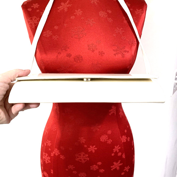 White Patent Clutch Purse Converts To Shoulderbag Sleek Mid Century Modern Look - Picture 4 of 9